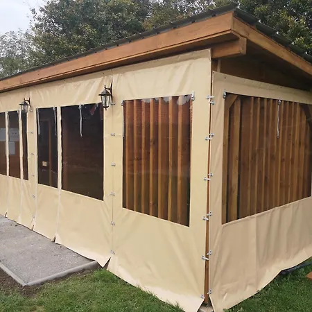 Vidéki-báj Appartement